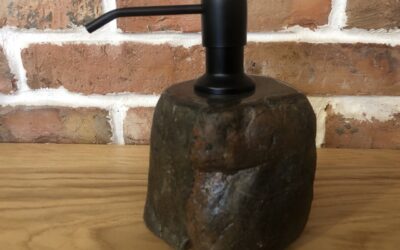 Диспенсер из камня DWS-103